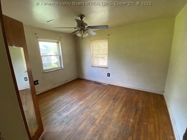 104 Mercer Road London, WV 25126 - Photo 10 of 13 Gallery Image 10