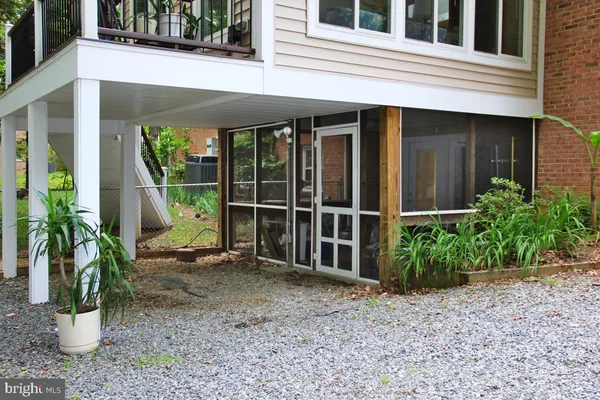 $1,600 | 813 Spring Valley Drive, Unit B, Fredericksburg, VA 22405