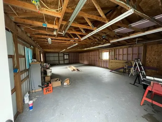 $247,900 | 4662 Tolland Avenue, Holt, MI 48842