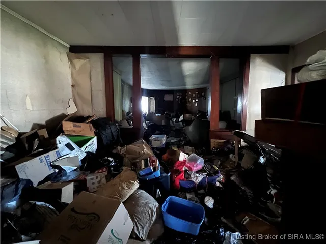 $37,500 | 237 East Oak Street, Campbellsburg, IN 47108