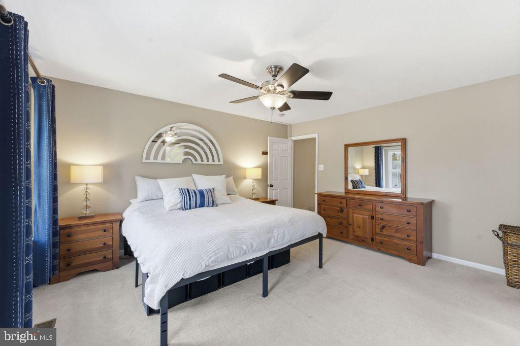 9118 Galbreth Court Springfield, VA 22153 - Photo 20 of 43