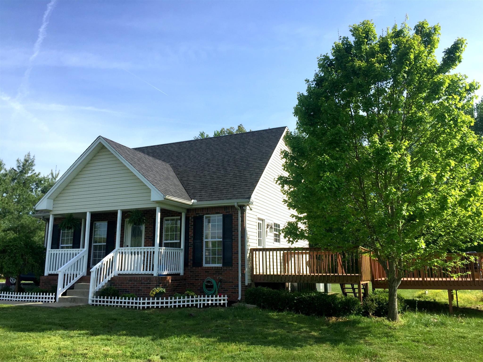 357 Corinth Road Portland, TN 37148 - Photo 4 of 11 Large deck for entertaining allows for views from all angles.