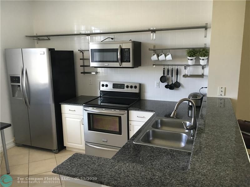 Stainless and Granite Kitchen