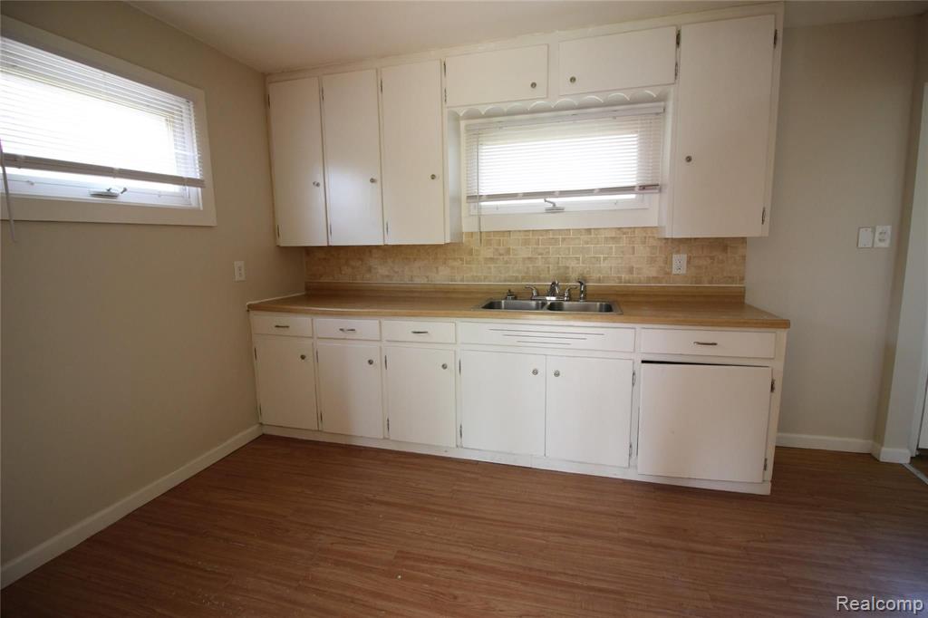 6320 Central Street Romulus, MI 48174 - Photo 7 of 15