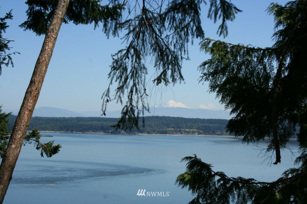 4656 Jones Road Oak Harbor, WA 98277 - Photo 8 of 8 Gallery Image 8