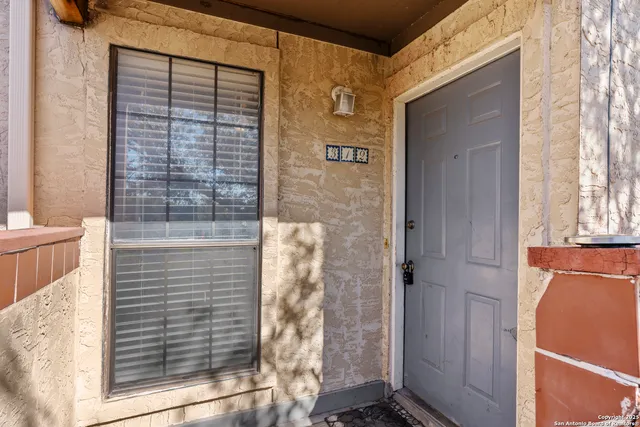 $100,000 | 6100 Woodlake Parkway, Unit 312, San Antonio, TX 78244