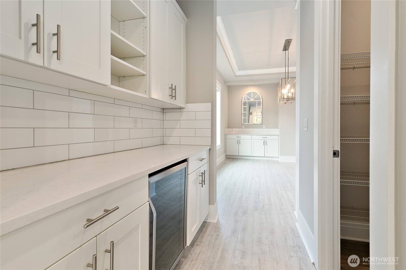 11575 Southeast 81st Street Newcastle, WA 98056 - Photo 12 of 40