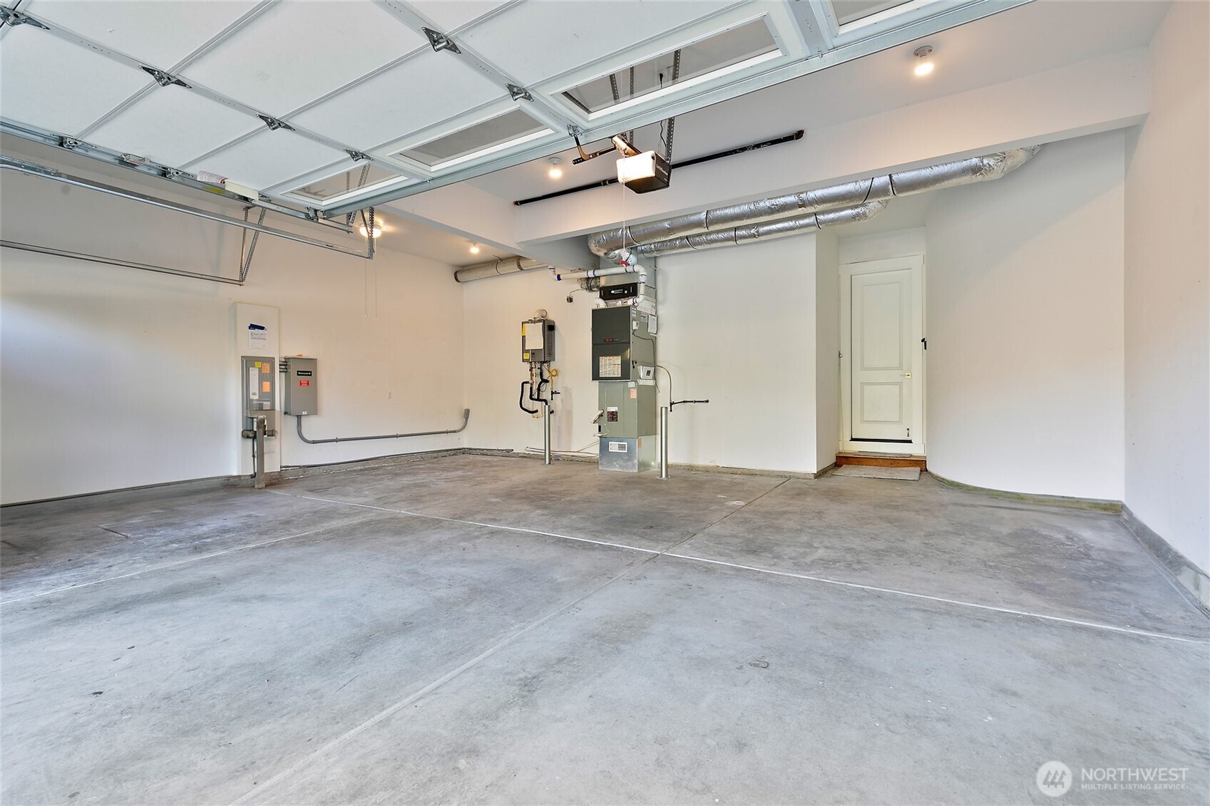 11575 Southeast 81st Street Newcastle, WA 98056 - Photo 34 of 40 a view of empty room