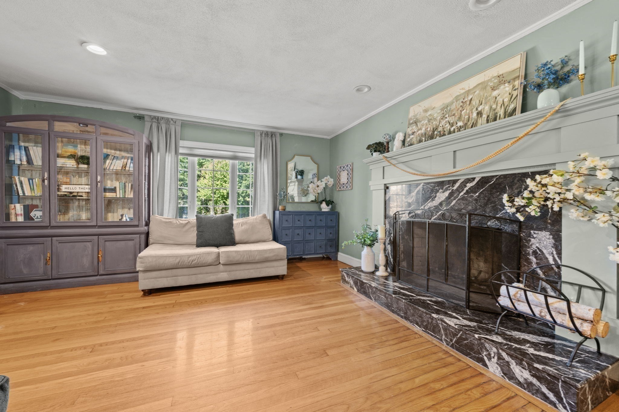 128 Boston Street Middleton, MA 01949 - Photo 7 of 42 Gallery Image 7