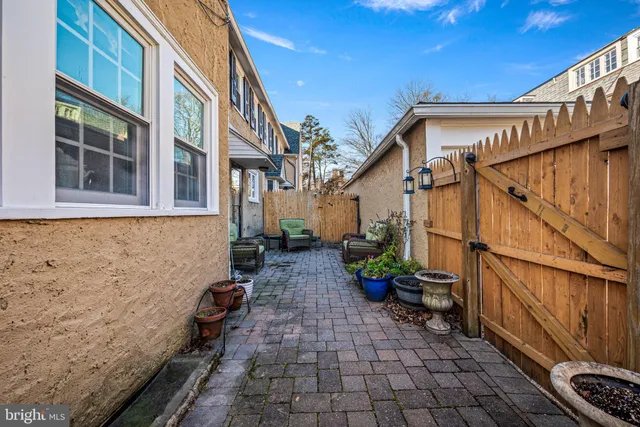 $749,900 | 503 East Gravers Lane, Wyndmoor, PA 19038