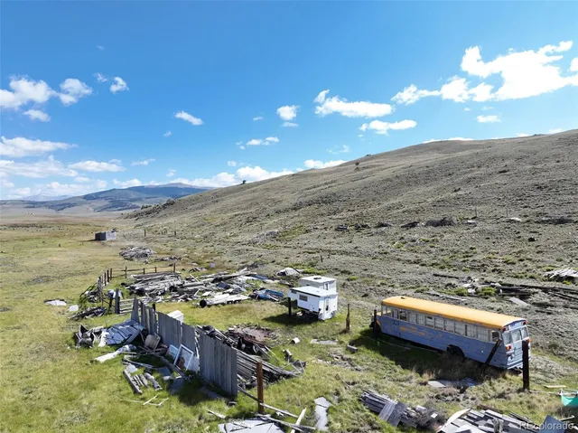 a view of a sky from a yard