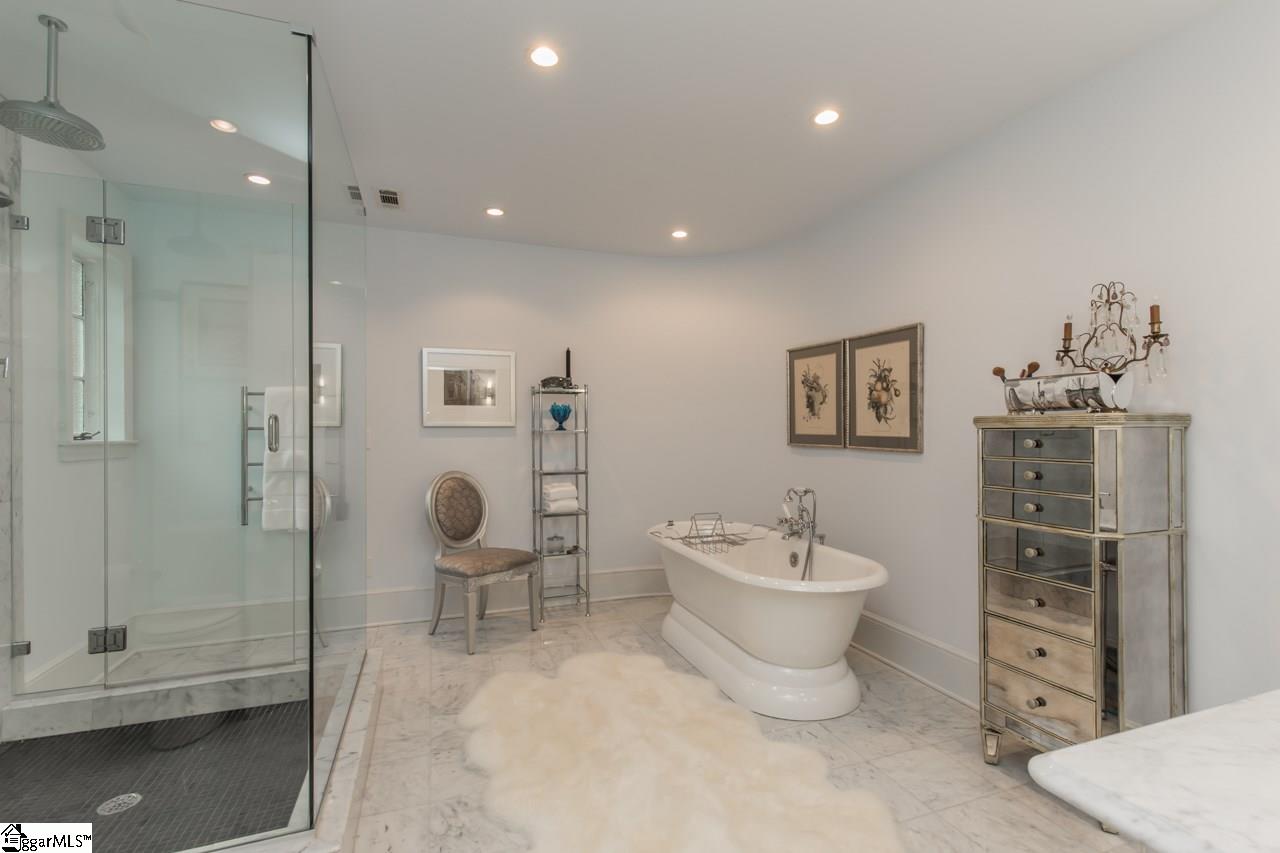 108 Fernwood Lane Greenville, SC 29607 - Photo 22 of 36 Gallery Image 22