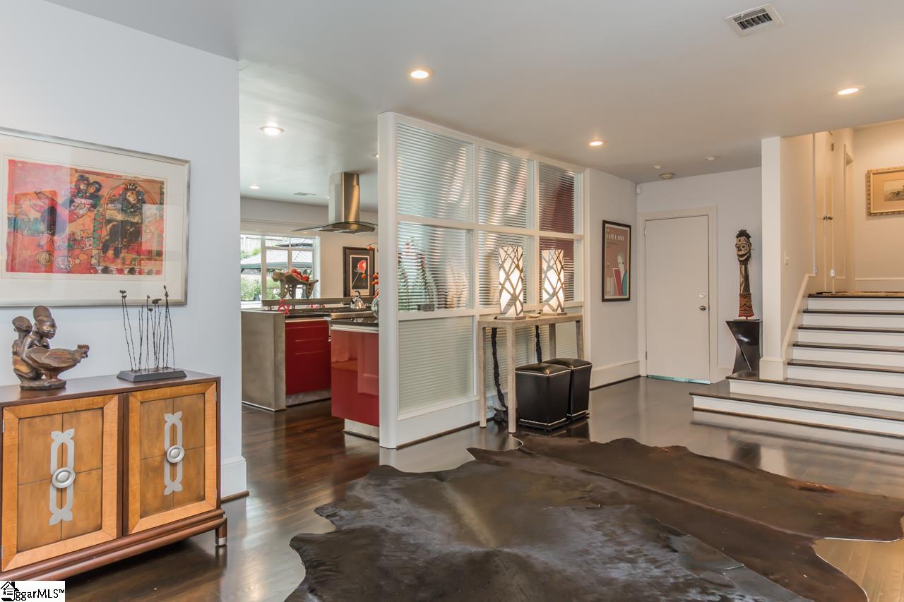 108 Fernwood Lane Greenville, SC 29607 - Photo 8 of 36 Gallery Image 8