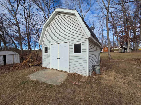 $315,000 | 23304 Gingers Drive, Muscoda, WI 53573