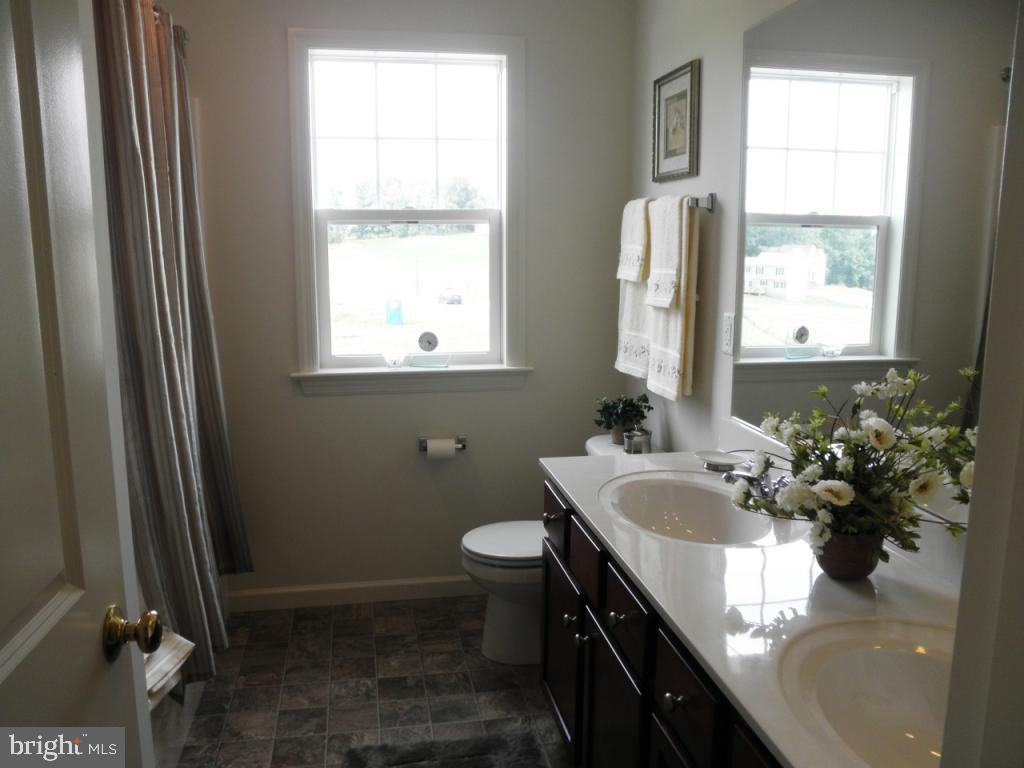 674 Hamaker Road, Unit 74 Manheim, PA 17545 - Photo 12 of 19