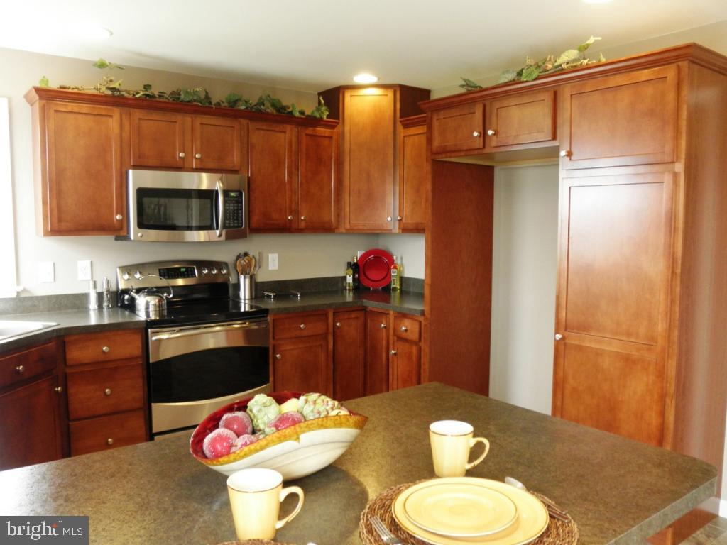 674 Hamaker Road, Unit 74 Manheim, PA 17545 - Photo 7 of 19