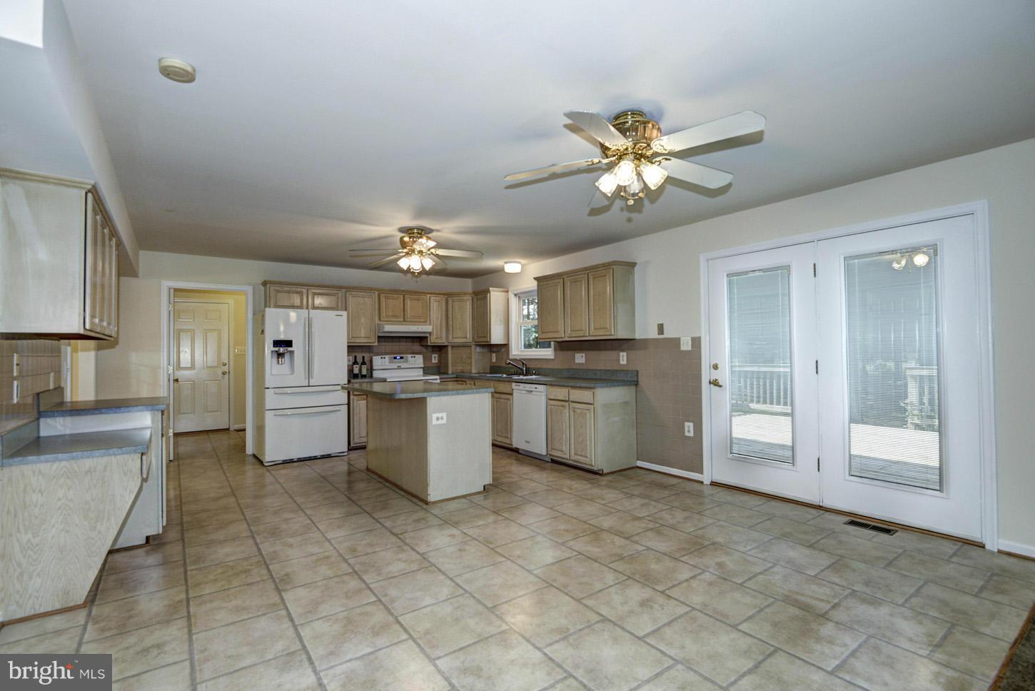 3524 Hooper Road New Windsor, MD 21776 - Photo 7 of 27 Kitchen