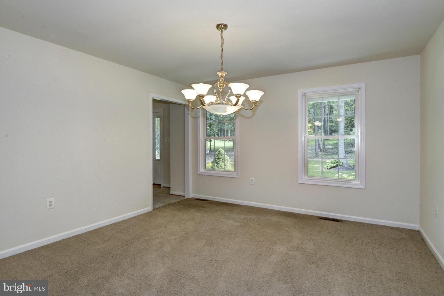 3524 Hooper Road New Windsor, MD 21776 - Photo 10 of 27 Dining Room