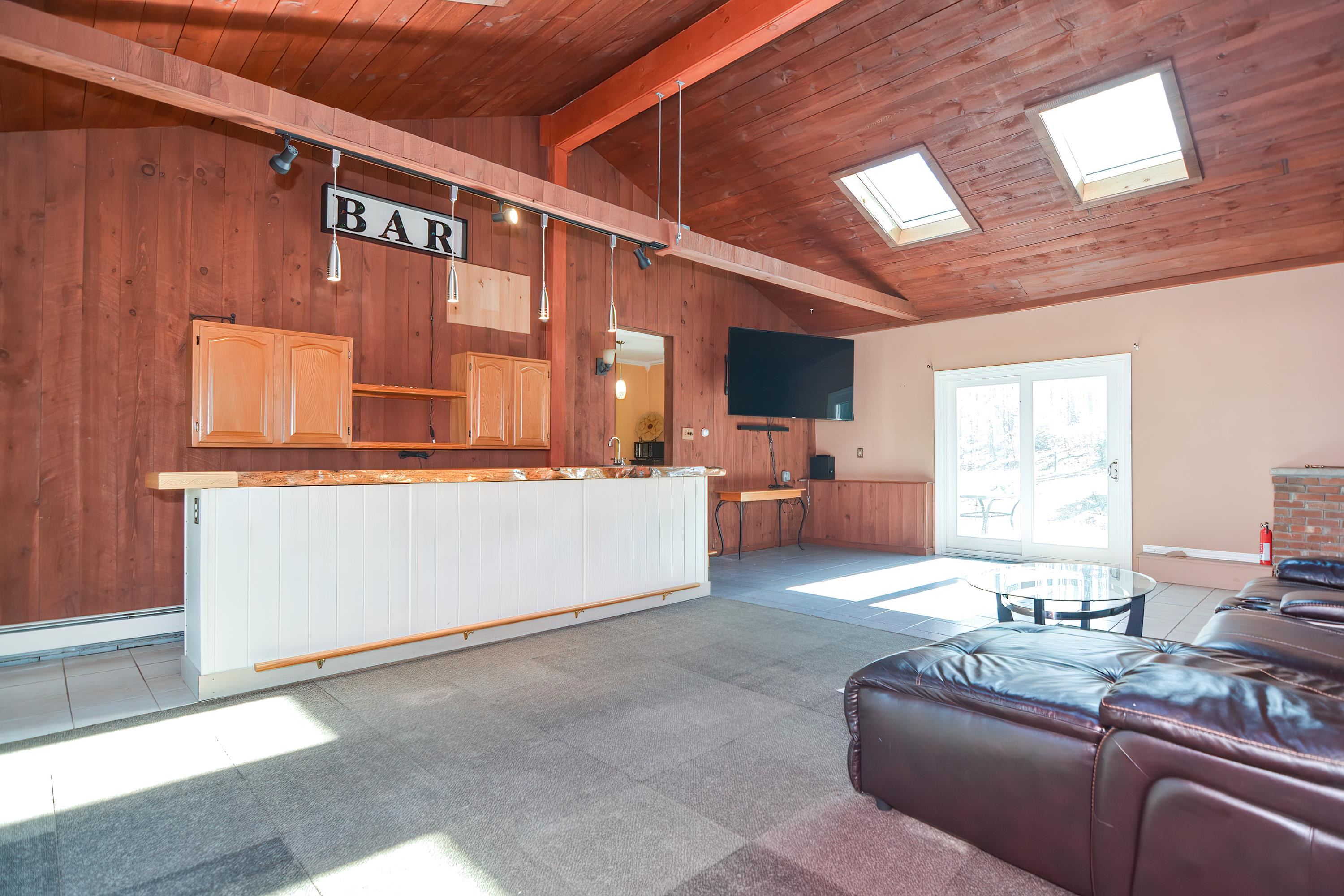 110 Newton Road Plaistow, NH 03865 - Photo 5 of 35 Gallery Image 5
