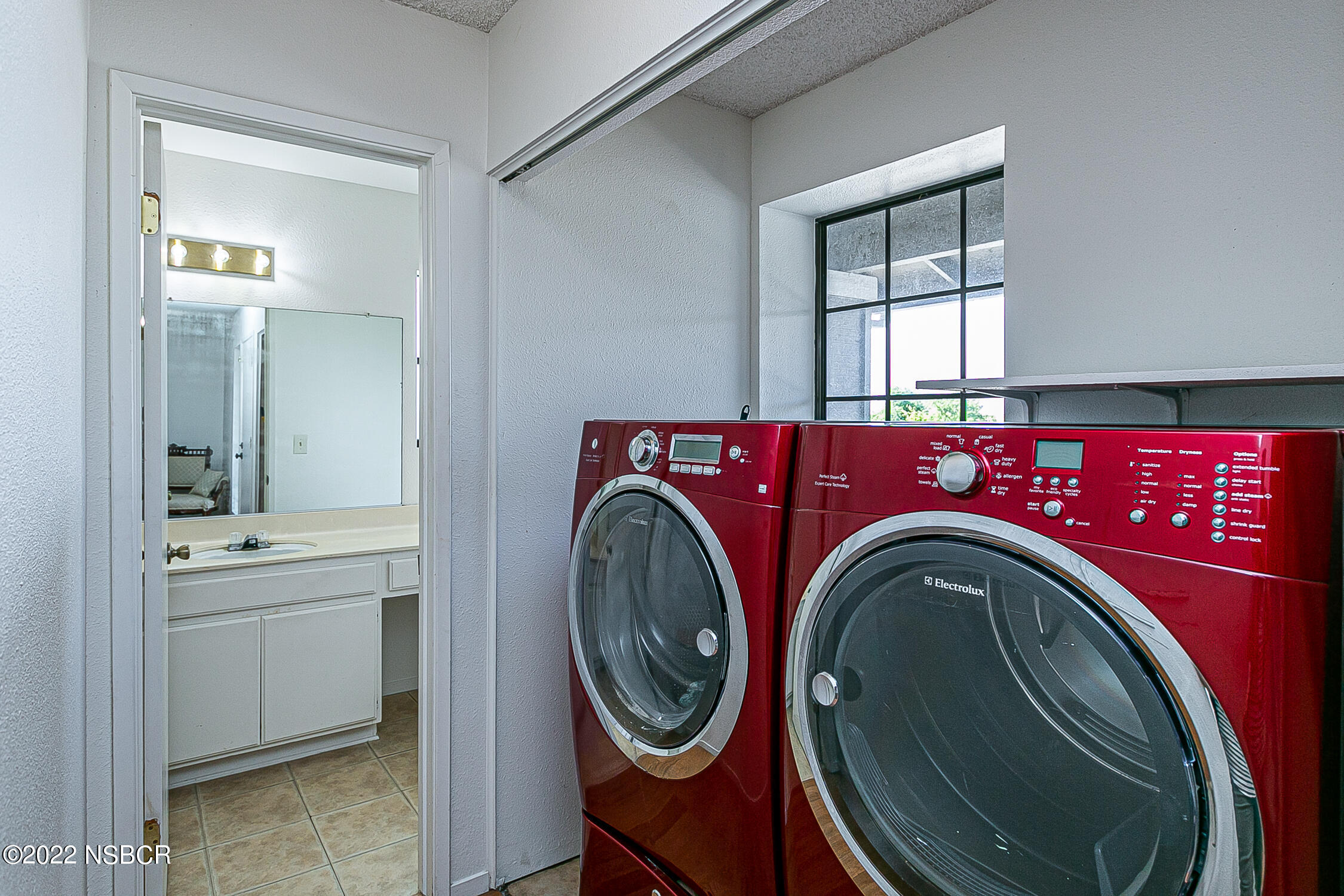 1210 East Foster Road, Unit B Santa Maria, CA 93455 - Photo 23 of 30 a utility room with dryer and washer