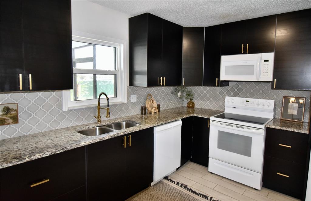 7925 Mitchell Ranch Road New Port Richey, FL 34655 - Photo 9 of 36 Gallery Image 9