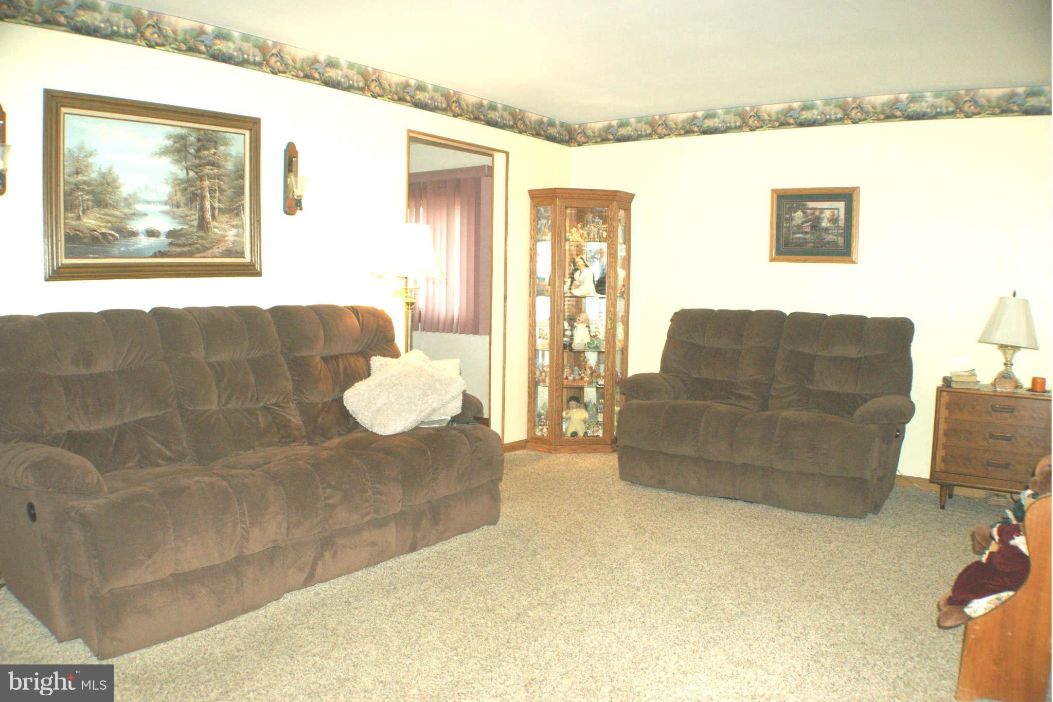 26 Maloney Road Elkton, MD 21921 - Photo 5 of 19 Family Room