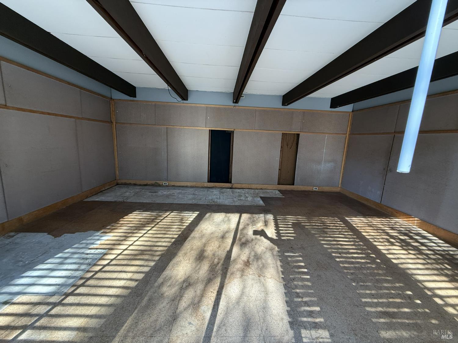 1644 Julianne Place Santa Rosa, CA 95404 - Photo 18 of 21 Inside Out building