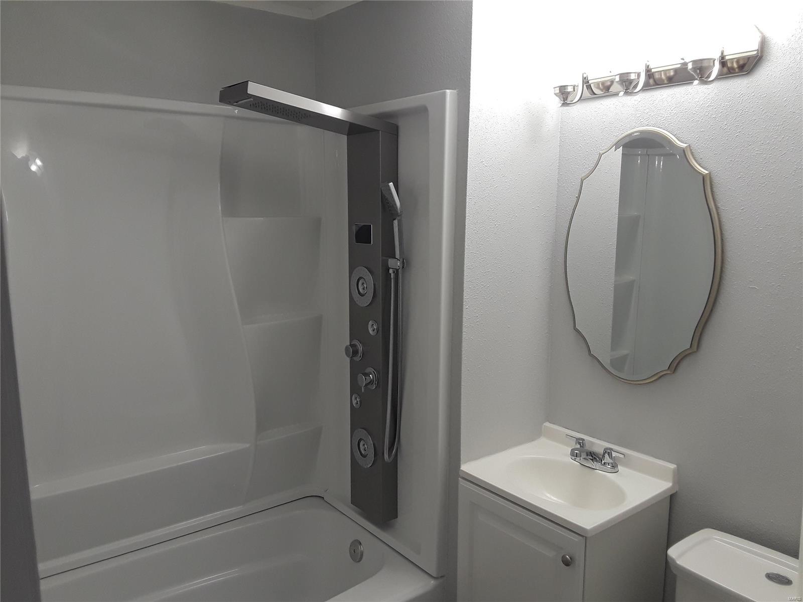 2566 State Street Granite City, IL 62040 - Photo 6 of 16