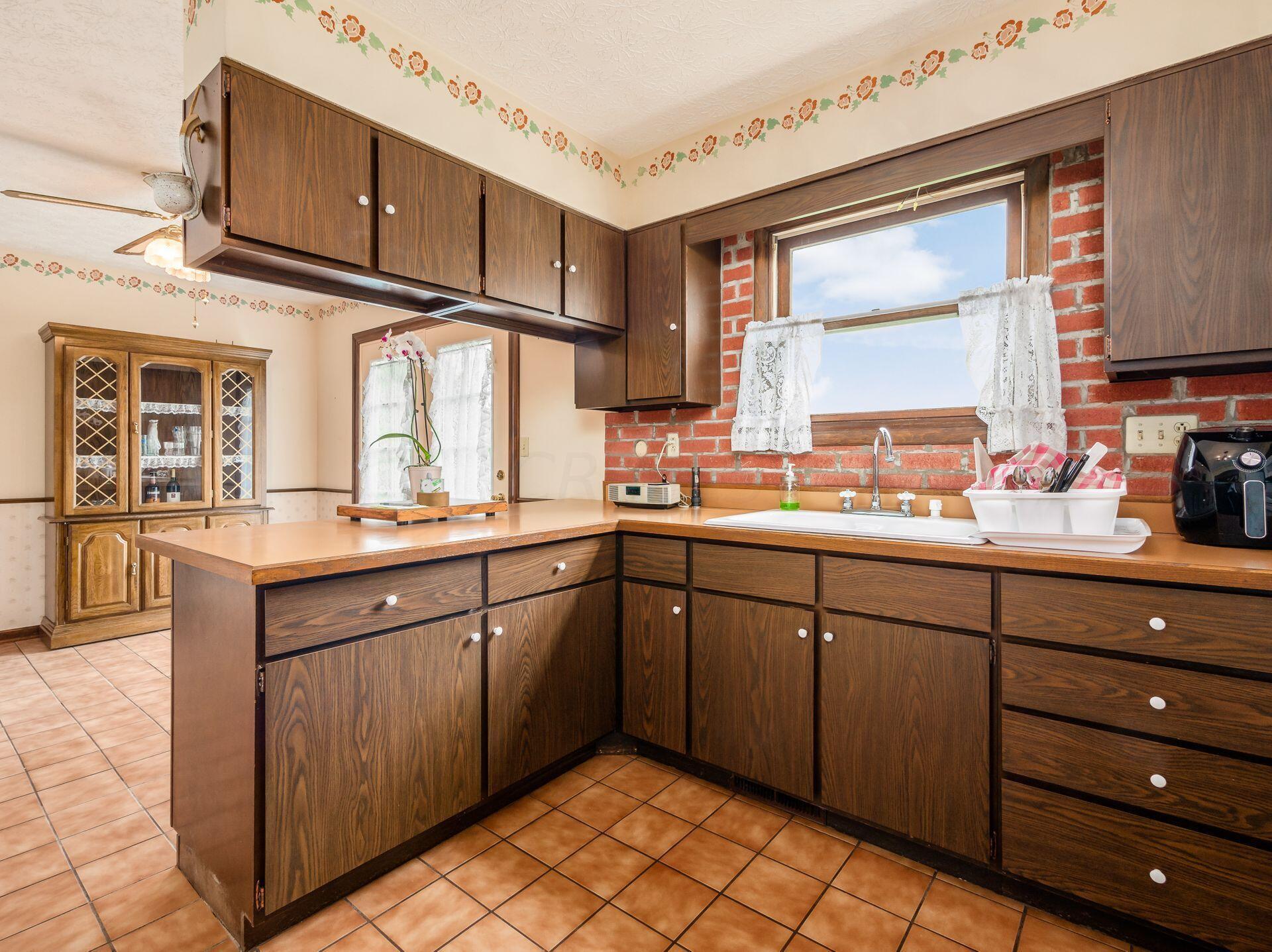 7575 Calhoun Road Ostrander, OH 43061 - Photo 13 of 57 Kitchen