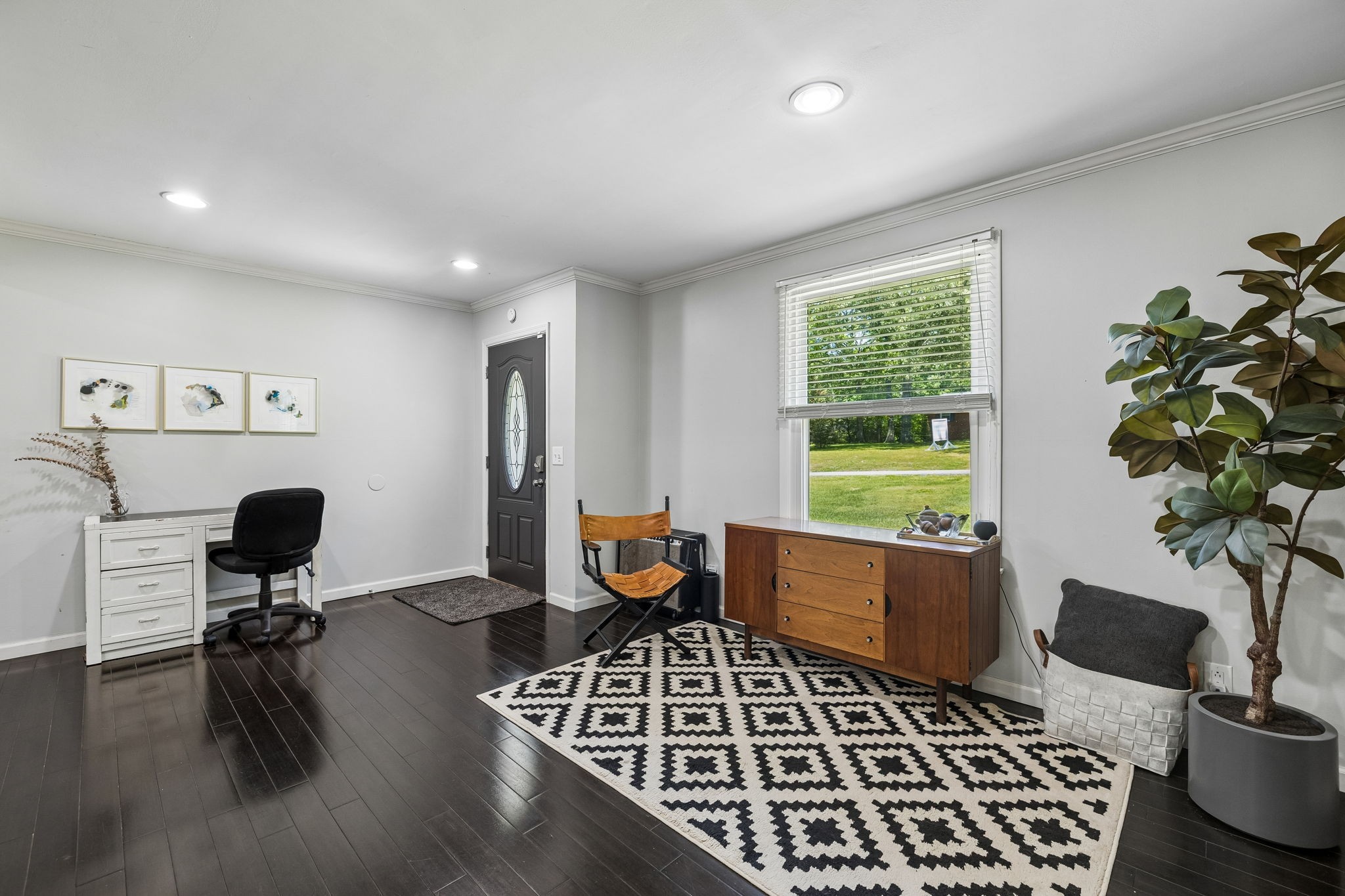 518 Ridgemont Drive Dickson, TN 37055 - Photo 12 of 67 a living room with furniture and a window