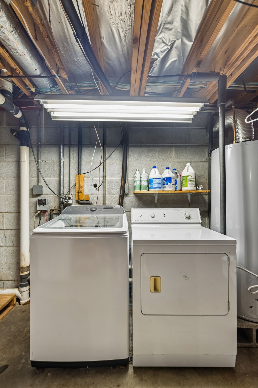 518 Ridgemont Drive Dickson, TN 37055 - Photo 41 of 67 a utility room with dryer and washer
