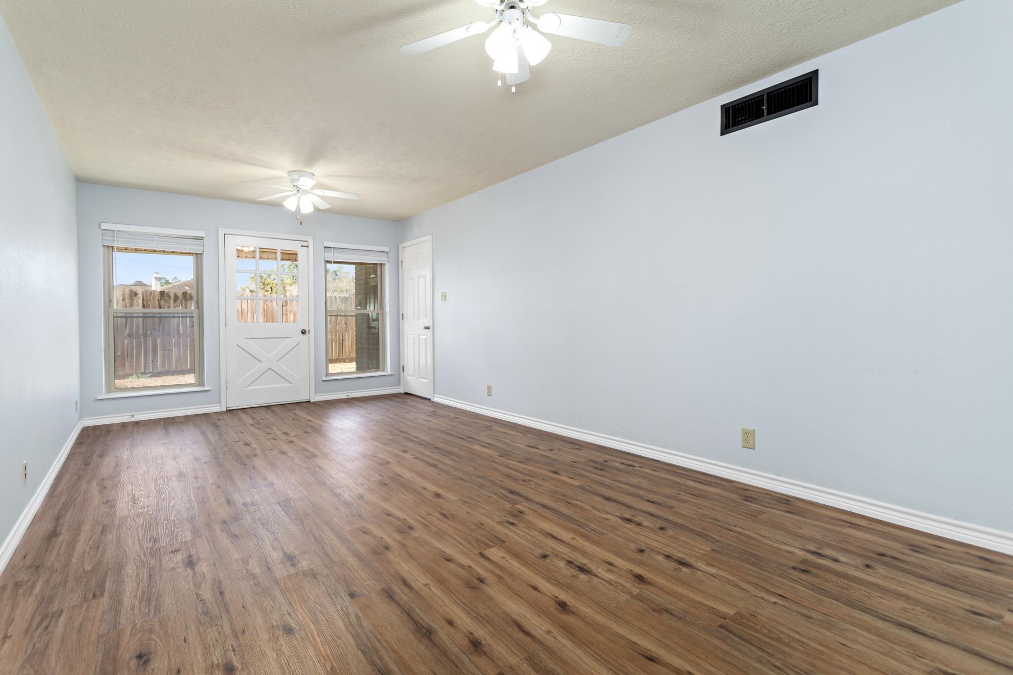 2214 Spring Oak Lane Orange, TX 77632 - Photo 15 of 29