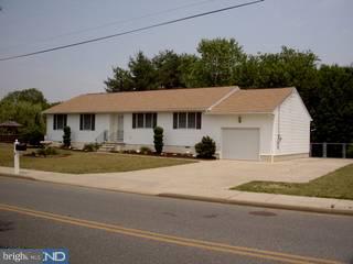 8 Ferry Road Pennsville, NJ 08070 - Photo 1 of 6 Gallery Image 1