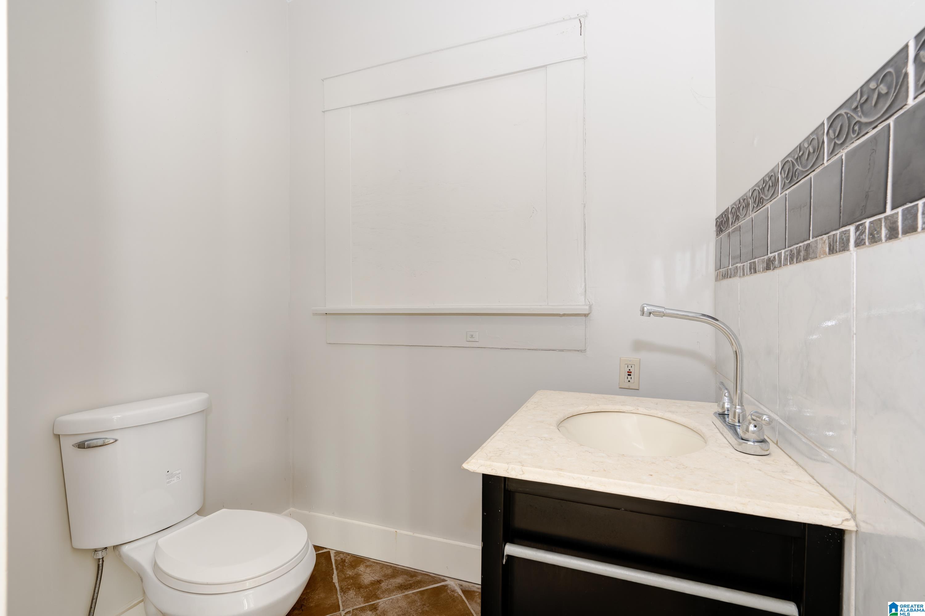 650 Maple Street Fairfield, AL 35064 - Photo 18 of 25 Gallery Image 18