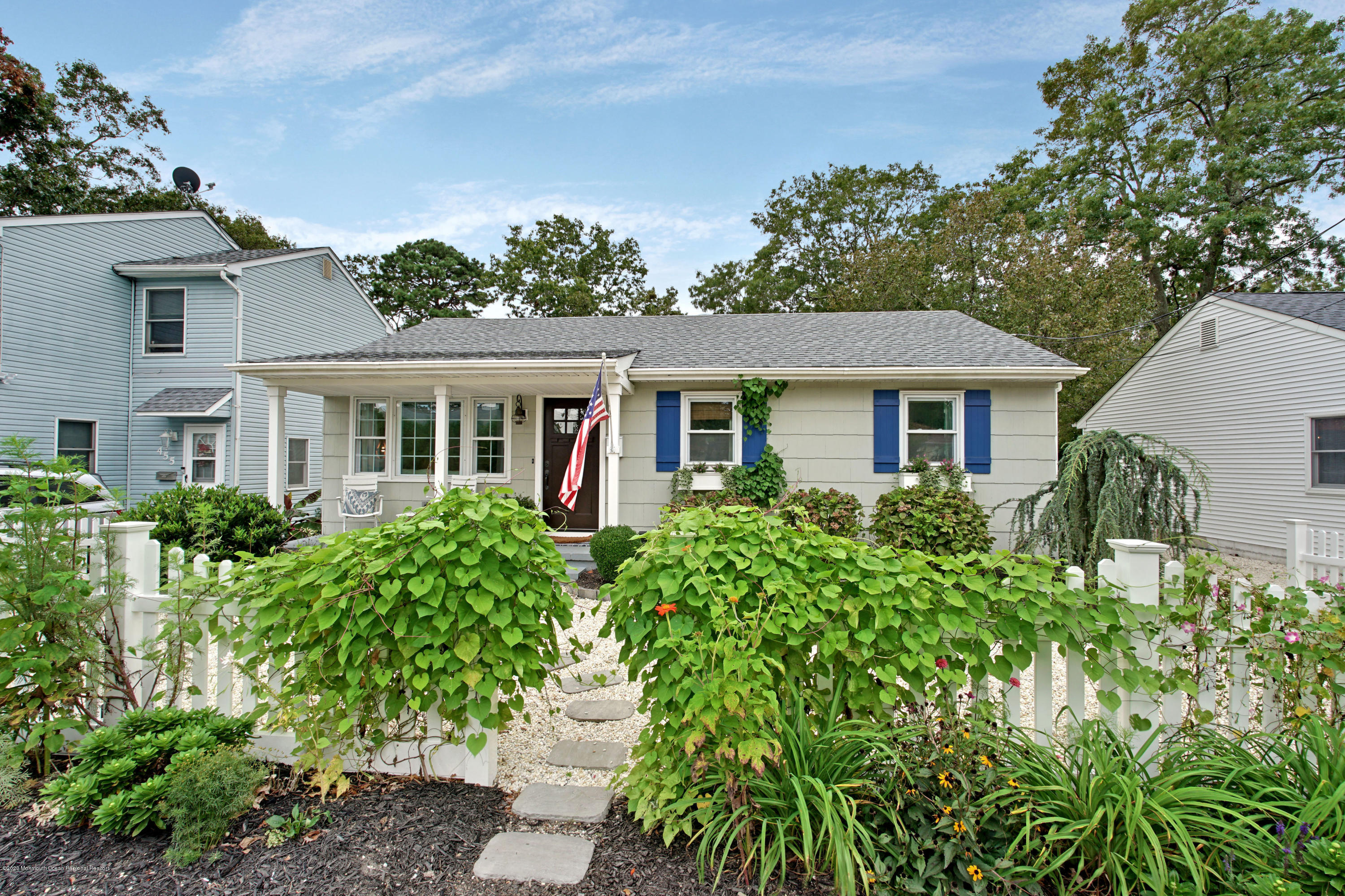 457 Mantoloking Road Brick, NJ 08723 - Photo 3 of 53 003_dsc09088-dsc09092