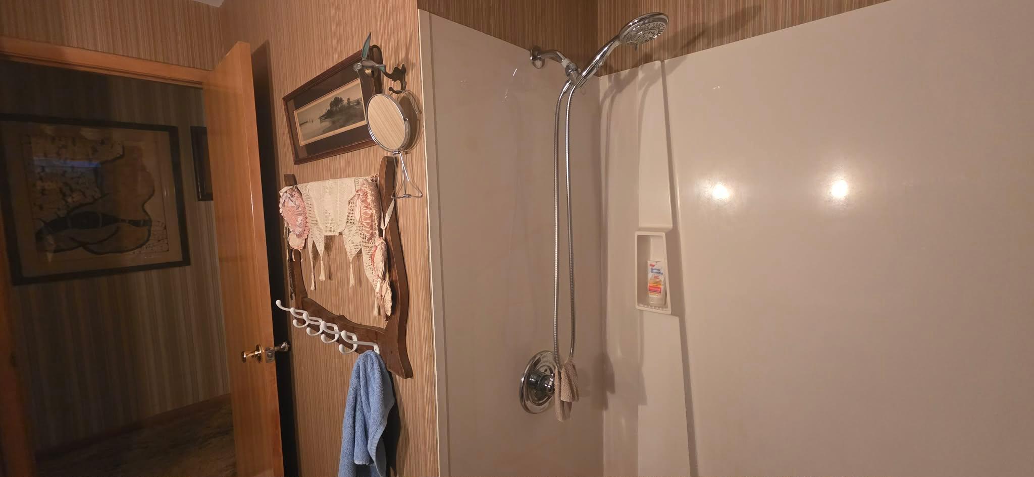 319 Glenn Road Albert Lea, MN 56007 - Photo 12 of 27