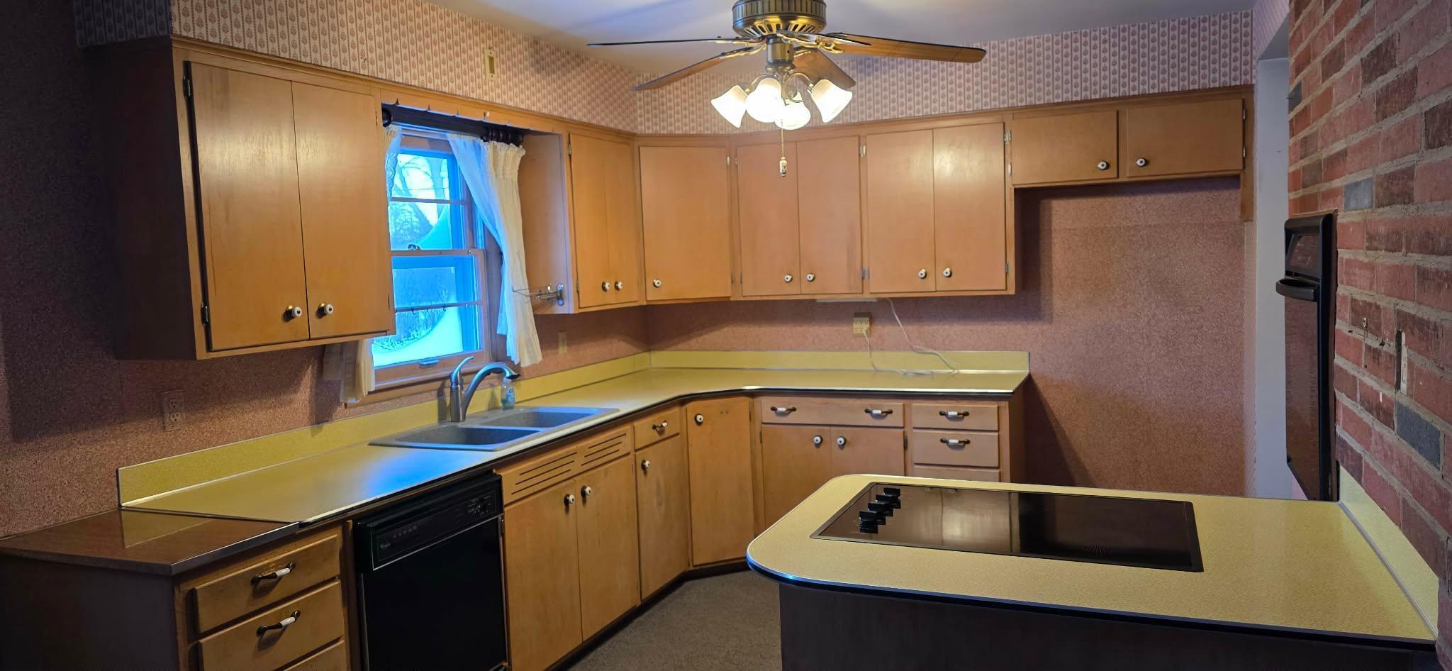 319 Glenn Road Albert Lea, MN 56007 - Photo 36 of 42