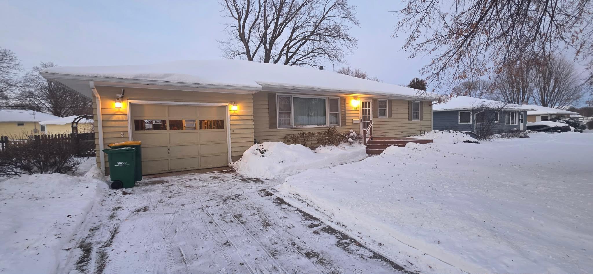 319 Glenn Road Albert Lea, MN 56007 - Photo 4 of 27