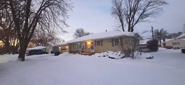 $199,900 | 319 Glenn Road, Albert Lea, MN 56007