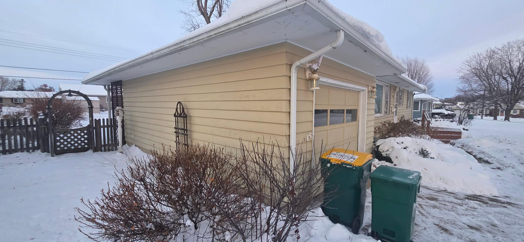 319 Glenn Road Albert Lea, MN 56007 - Photo 7 of 27