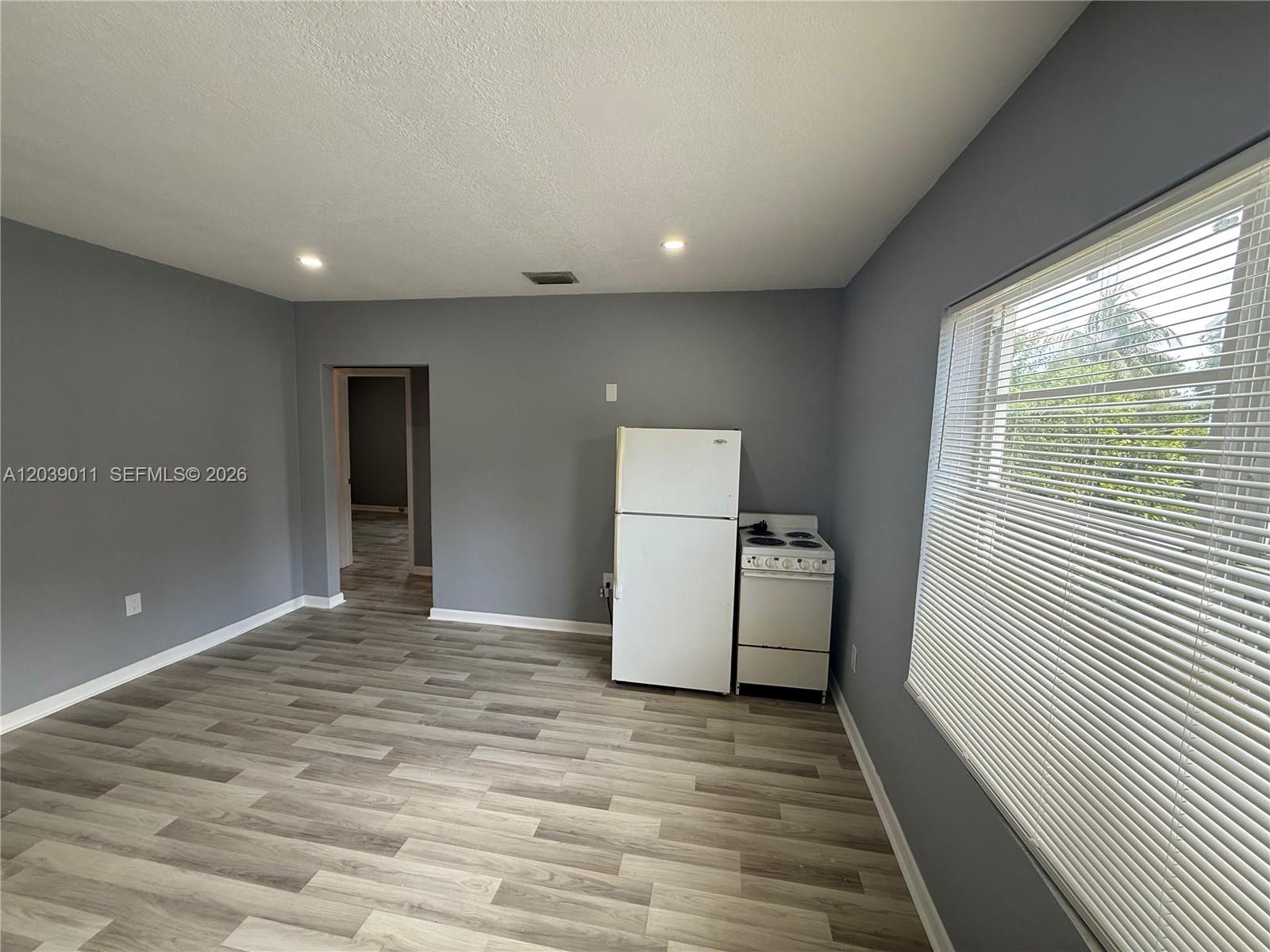 426 Northeast 77th Street Road, Unit 4 Miami, FL 33138 - Photo 4 of 20