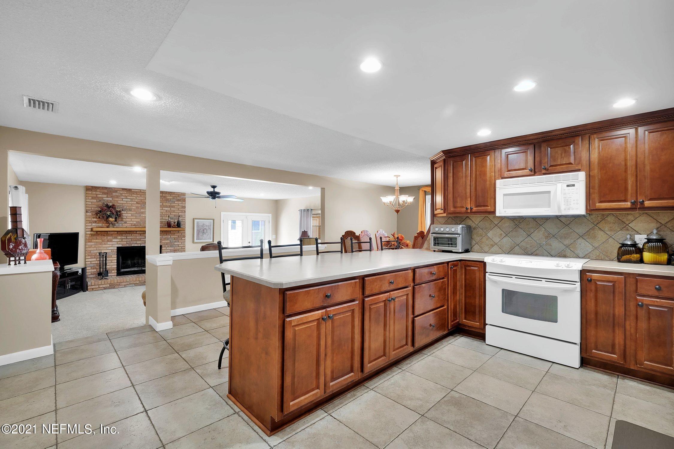 4794 Jones Road Jacksonville, FL 32219 - Photo 11 of 29 011-4794JonesRoad-Jacksonville-FL-32219-