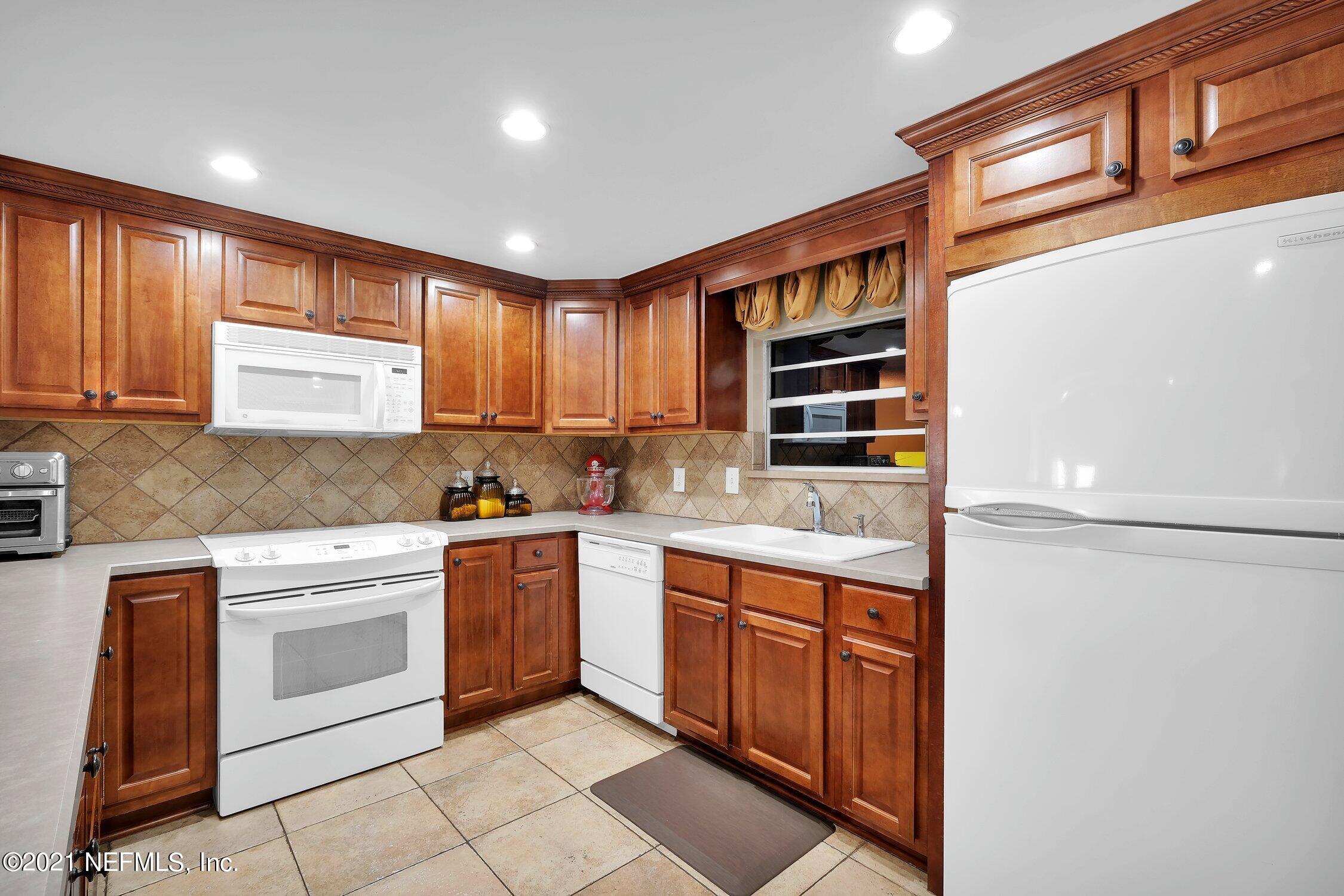 4794 Jones Road Jacksonville, FL 32219 - Photo 13 of 29 013-4794JonesRoad-Jacksonville-FL-32219-
