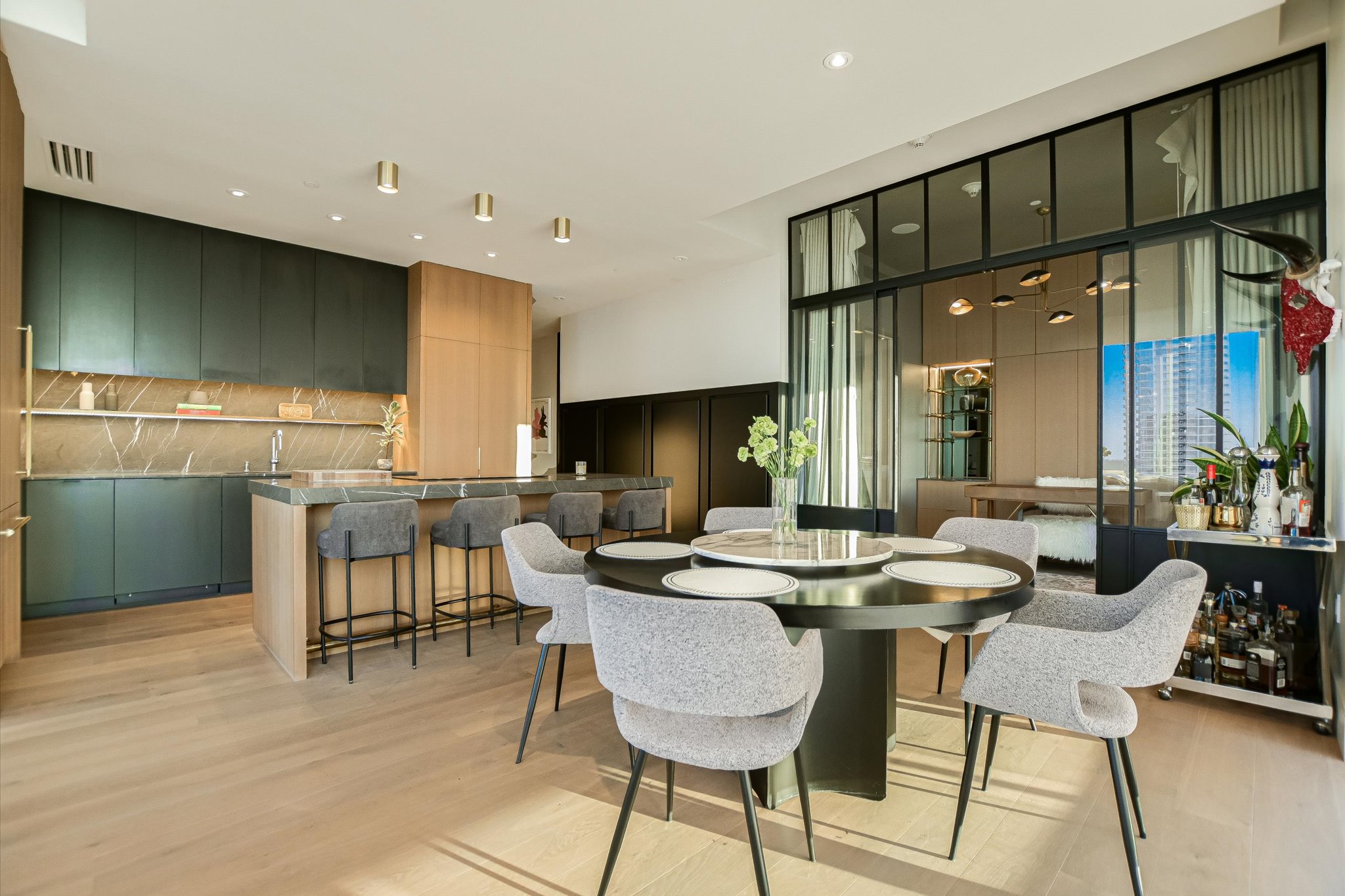 210 Lavaca Street, Unit 3108 Austin, TX 78701 - Photo 13 of 34 a dining room with a table and chairs