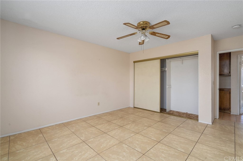 8006 Kingston Avenue Hesperia, CA 92345 - Photo 21 of 36