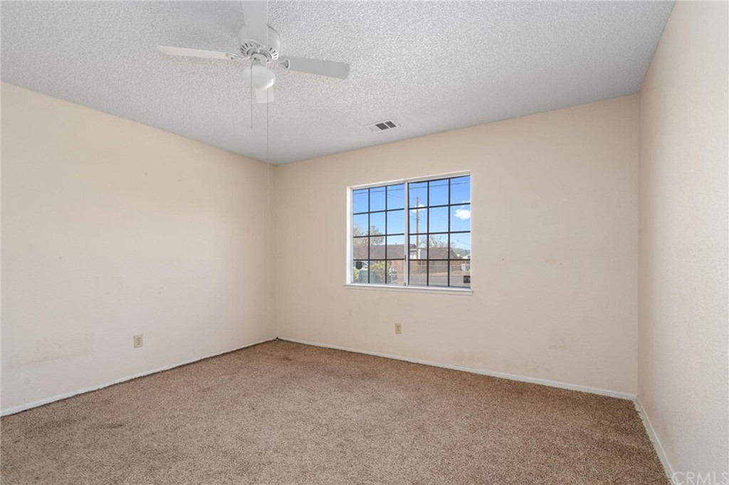 8006 Kingston Avenue Hesperia, CA 92345 - Photo 23 of 36