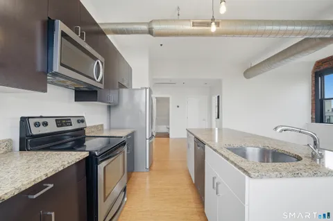 $279,000 | 881 Lafayette Boulevard, Unit 5H, Bridgeport, CT 06604