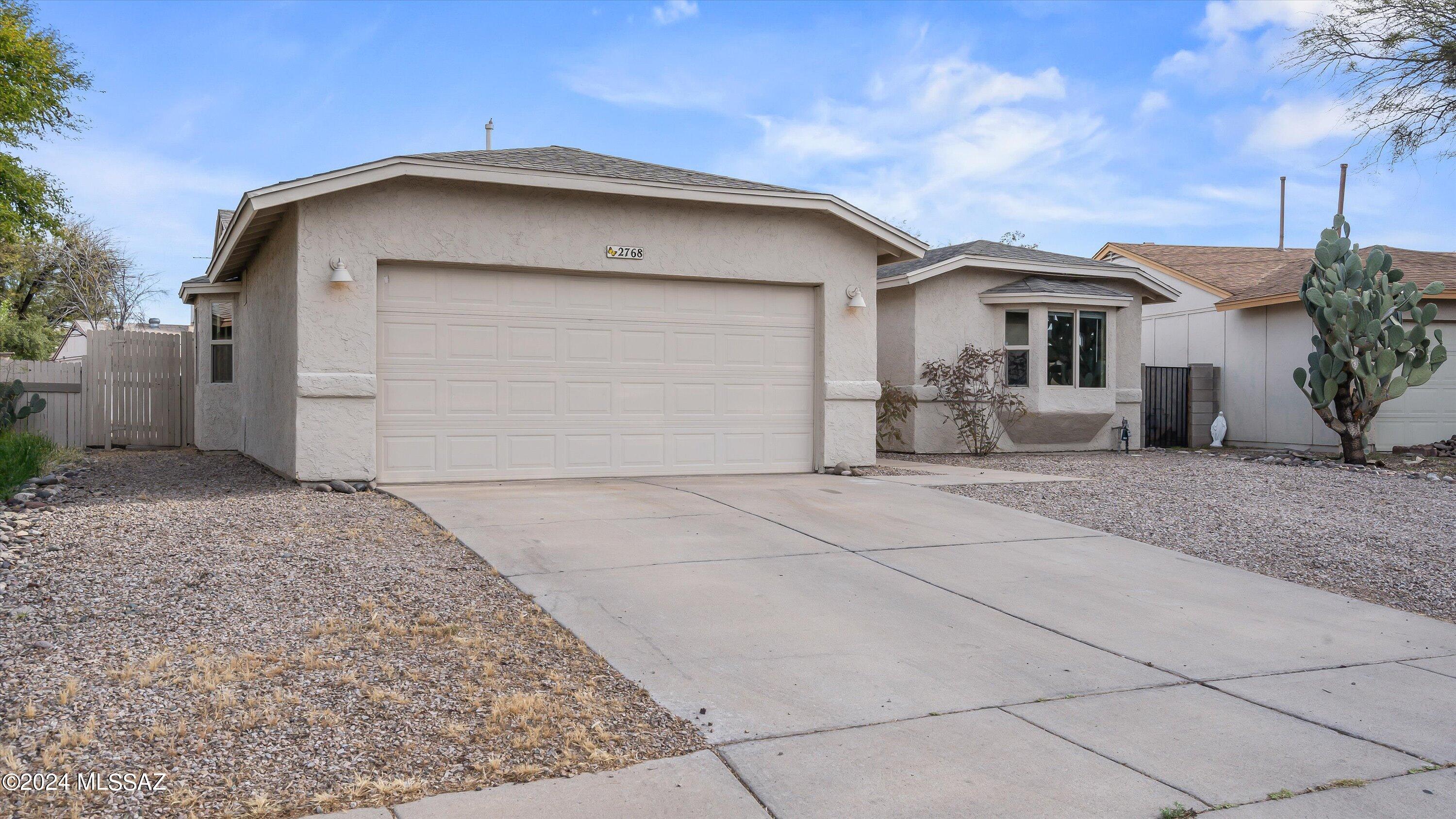 2768 West Firebrook Road Tucson, AZ 85741 - Photo 3 of 28