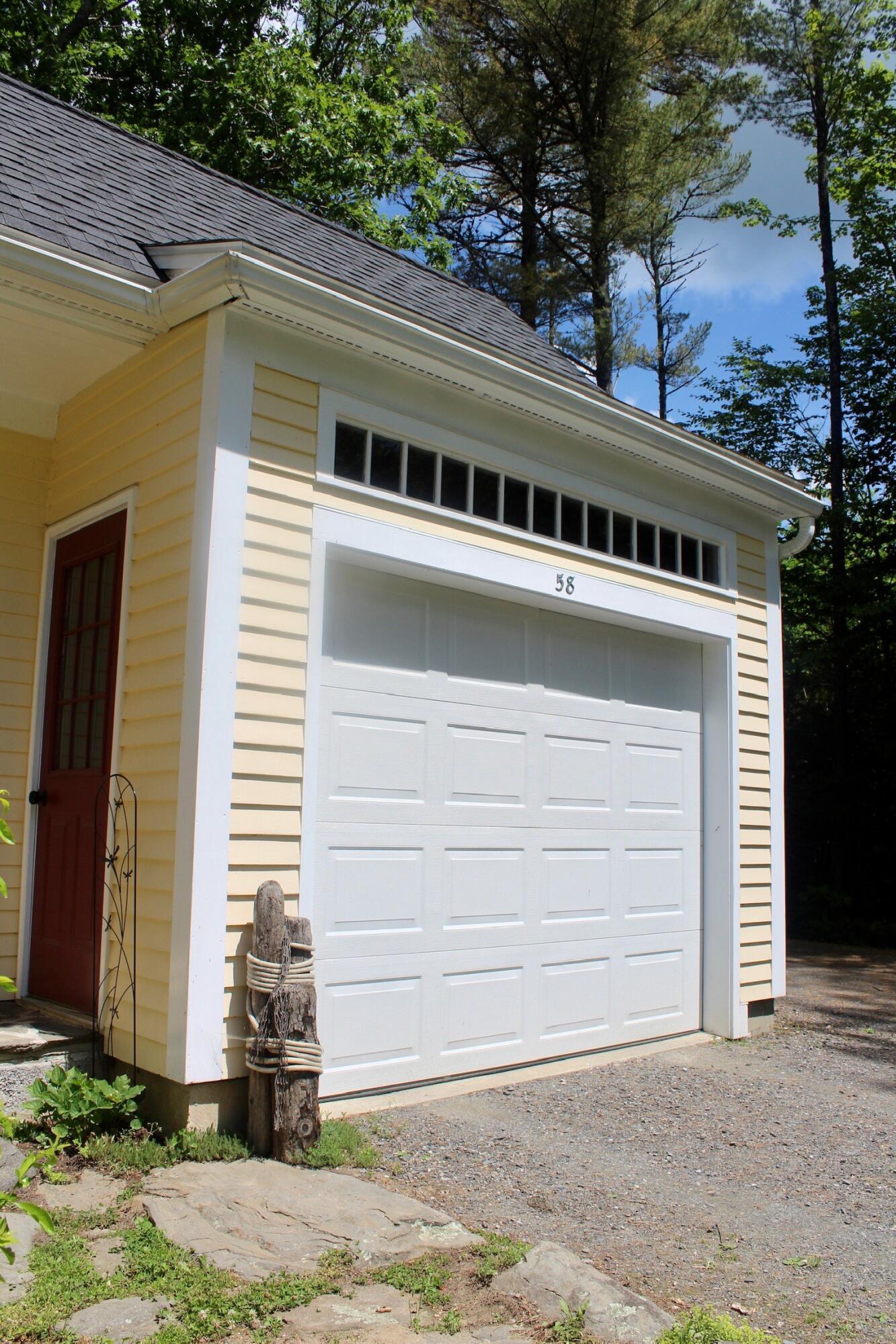 58 Headgate Road Damariscotta, ME 04543 - Photo 4 of 39 IMG_2150