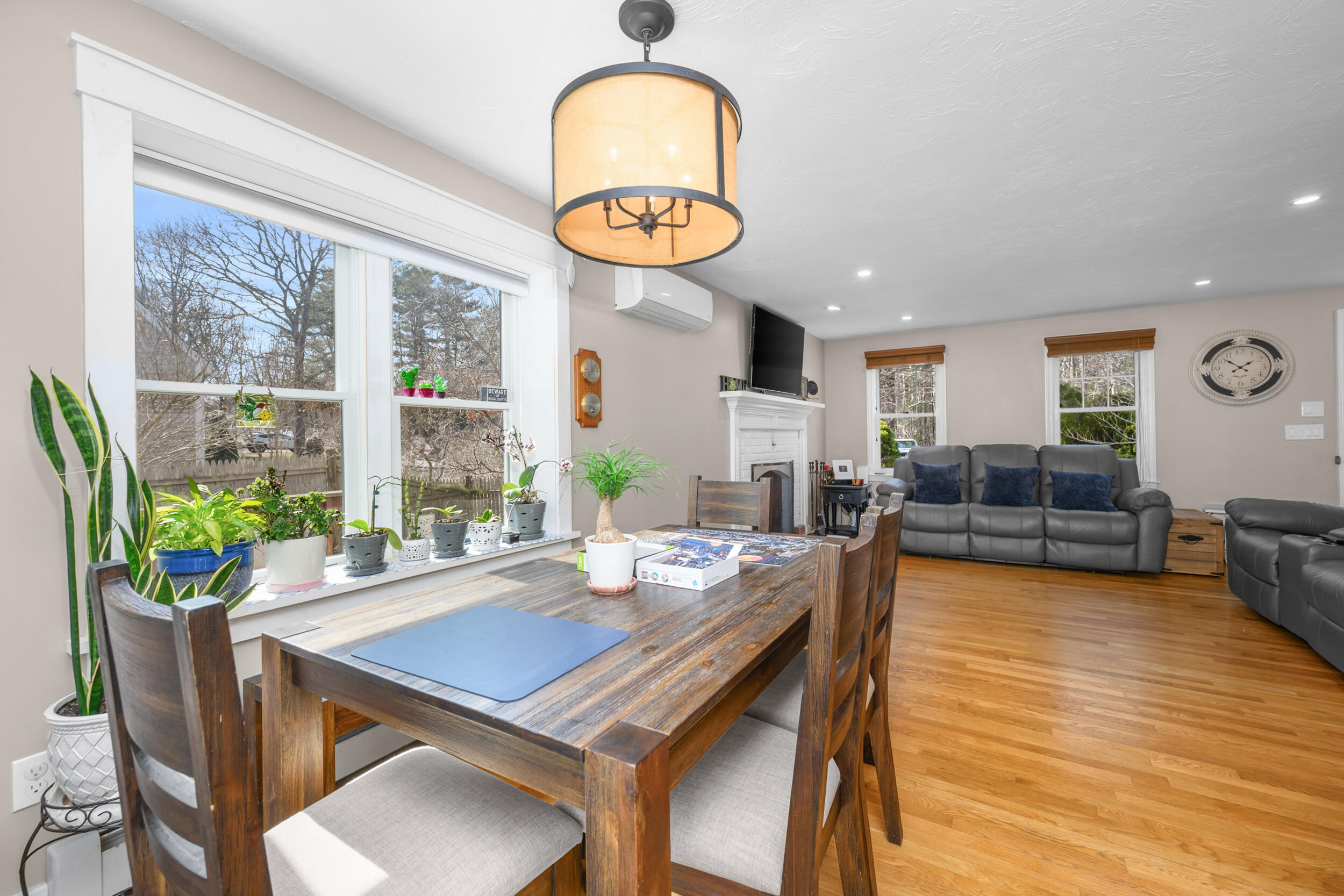 172 Skunknet Road Centerville, MA 02632 - Photo 6 of 37 Dining opens to living room